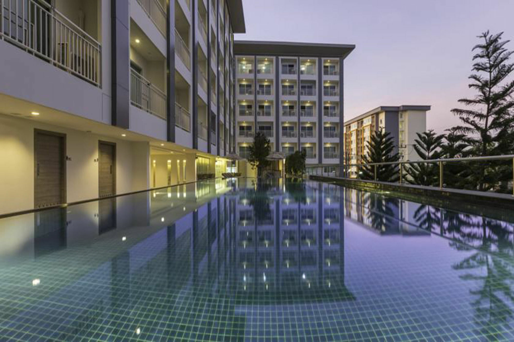 Kantary Hotel And Serviced Apartment, Amata, Bangpakong Ban Tamru 外观 照片